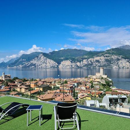 Luxury Apartments Natura Malcesine Bagian luar foto