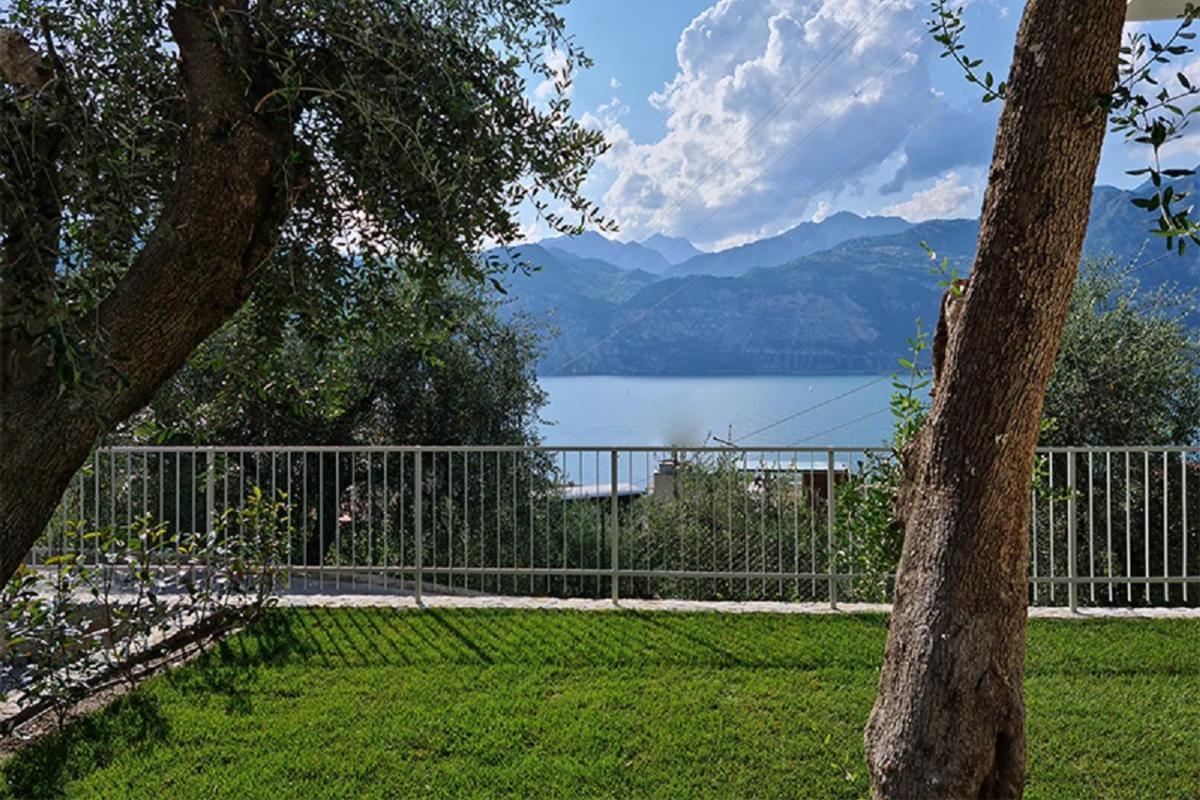 Luxury Apartments Natura Malcesine Bagian luar foto
