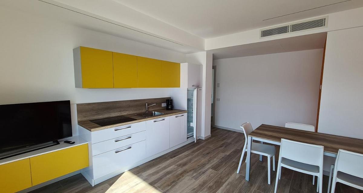Luxury Apartments Natura Malcesine Bagian luar foto