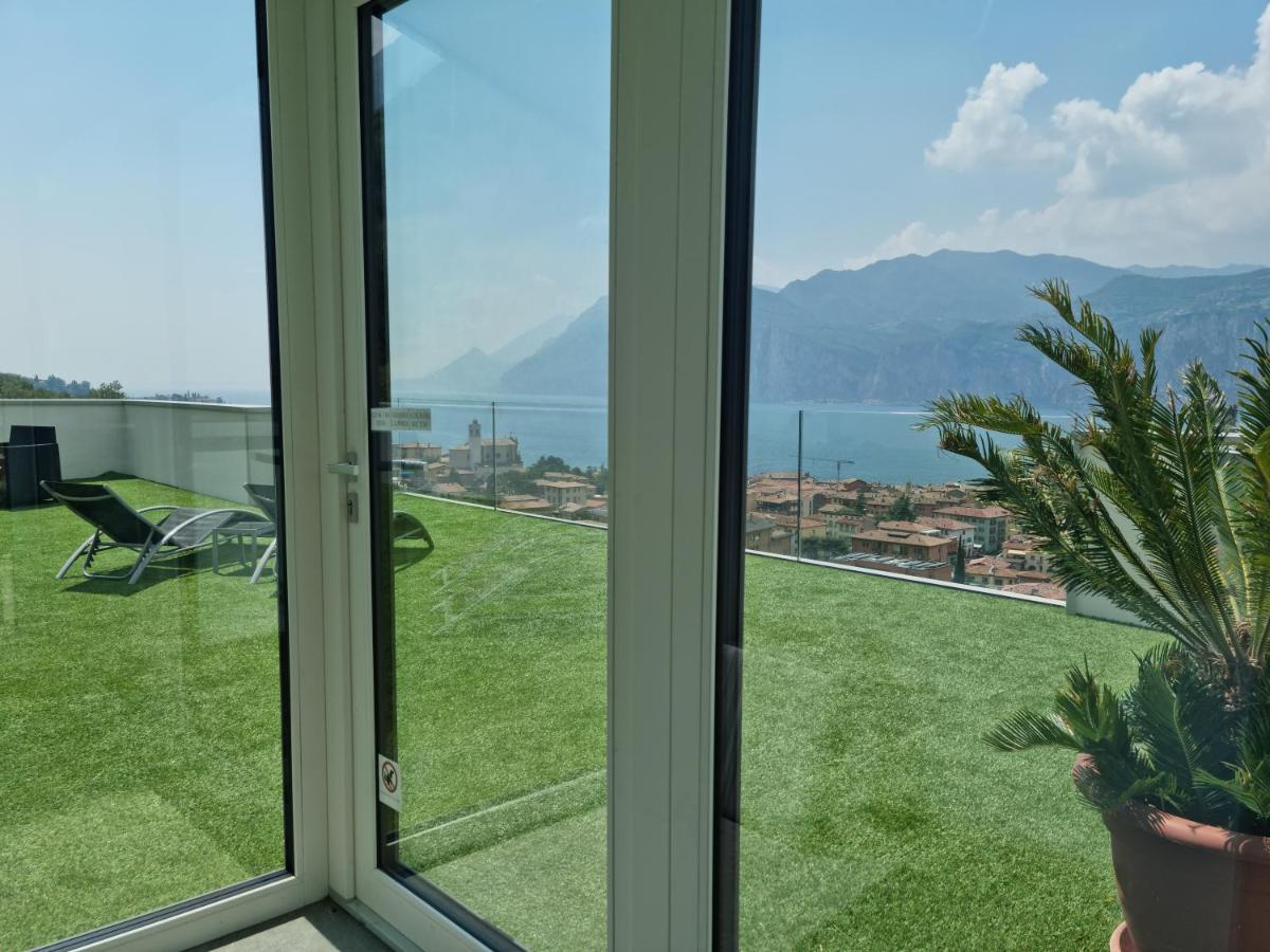 Luxury Apartments Natura Malcesine Bagian luar foto